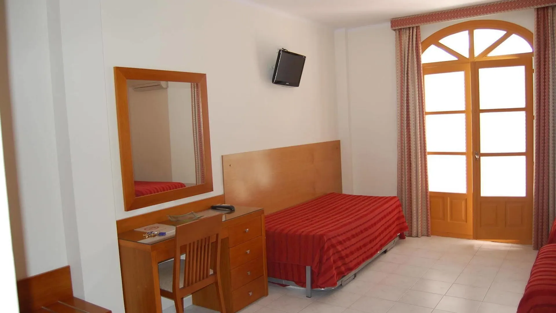 Hostal Marazul Nerja